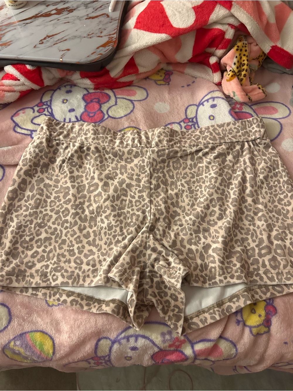 3 Piece Set Juicy Couture Beige Leopard Zip Hoodie with Matching Shorts and Tank - Picture 5 of 7